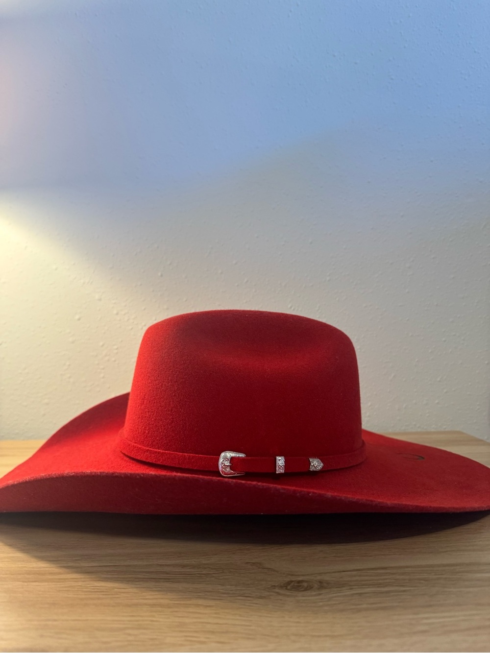 Serratelli Hat Co Red Felt Cowboy Hat - Picture 2 of 9